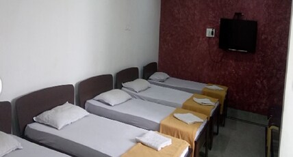 Hotel Santoshi Sarovar Room Type - 5 Bedded Deluxe Non AC Room