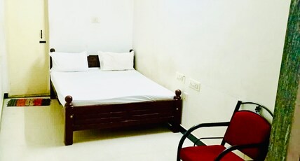 PALLIYARAI GARDENS LODGE Room Type - Non AC Standard Room