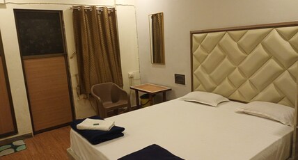 Hotel Abhimanyu Room Type - AC Room
