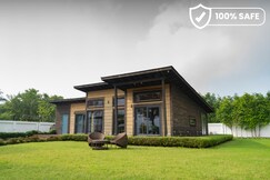 SaffronStays Paradise Pines, Dehradun