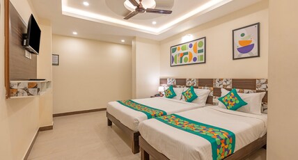 Treebo Golden Sun Inn, 5 Mins To Rock Beach Room Type - Premium Family Room