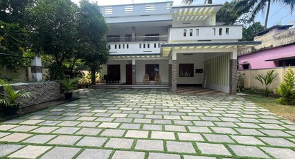 VAR - Sea Haus: AC 4BHK, 9 min walk to beach Room Type - VAR - Sea Haus: AC 4BHK, 9 min walk to beach