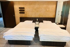 Lily Room | Studio Apartment