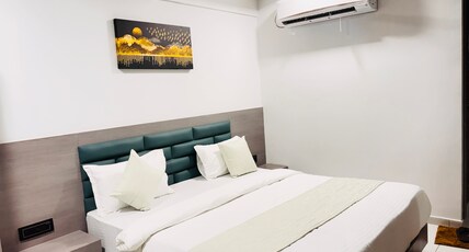 Hotel Bluzill Room Type - Deluxe Room