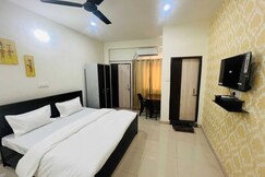 Hotel O Uttaranchal University Formerly Anand Residency