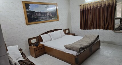 Gangotree Hotels Room Type - Deluxe Room