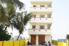 Hotel Raja Malhari