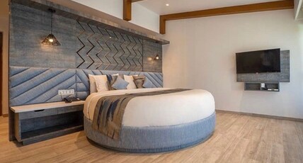 Longuinhos Beach Resort Room Type - Arabian Blue Suite With Jacuzzi Longuinhos Beach Resort Room Type - Arabian Blue Suite With Jacuzzi