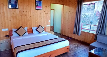 Way Wood Wind Lodge | Rooms in a Cottage Room Type - Wooden valley view room