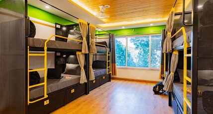 The Hosteller Lansdowne Room Type - Bed in 8 Bed Mixed Dormitory with Balcony