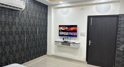 NAWABZ HOTEL Room Type - luxury rooms