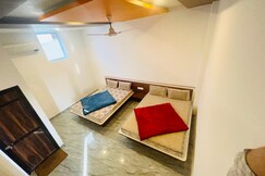 Rooms of SHREE SHYAM HOTEL AND RESTAURANT