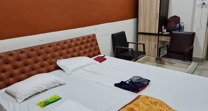 Hotel Amrit Room Type - Deluxe Non AC