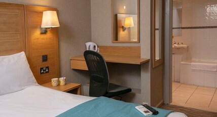 Best Western Heath Court Hotel Room Type - 1 Double Bed, Non-Smoking, Economy Room