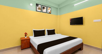 Hotel O Thrissur Railway Junction Formerly Aysha Arcade Room Type - Classic