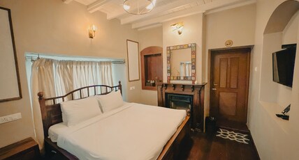 The Humming Bird A Stay Chapter Room Type - Deluxe Room