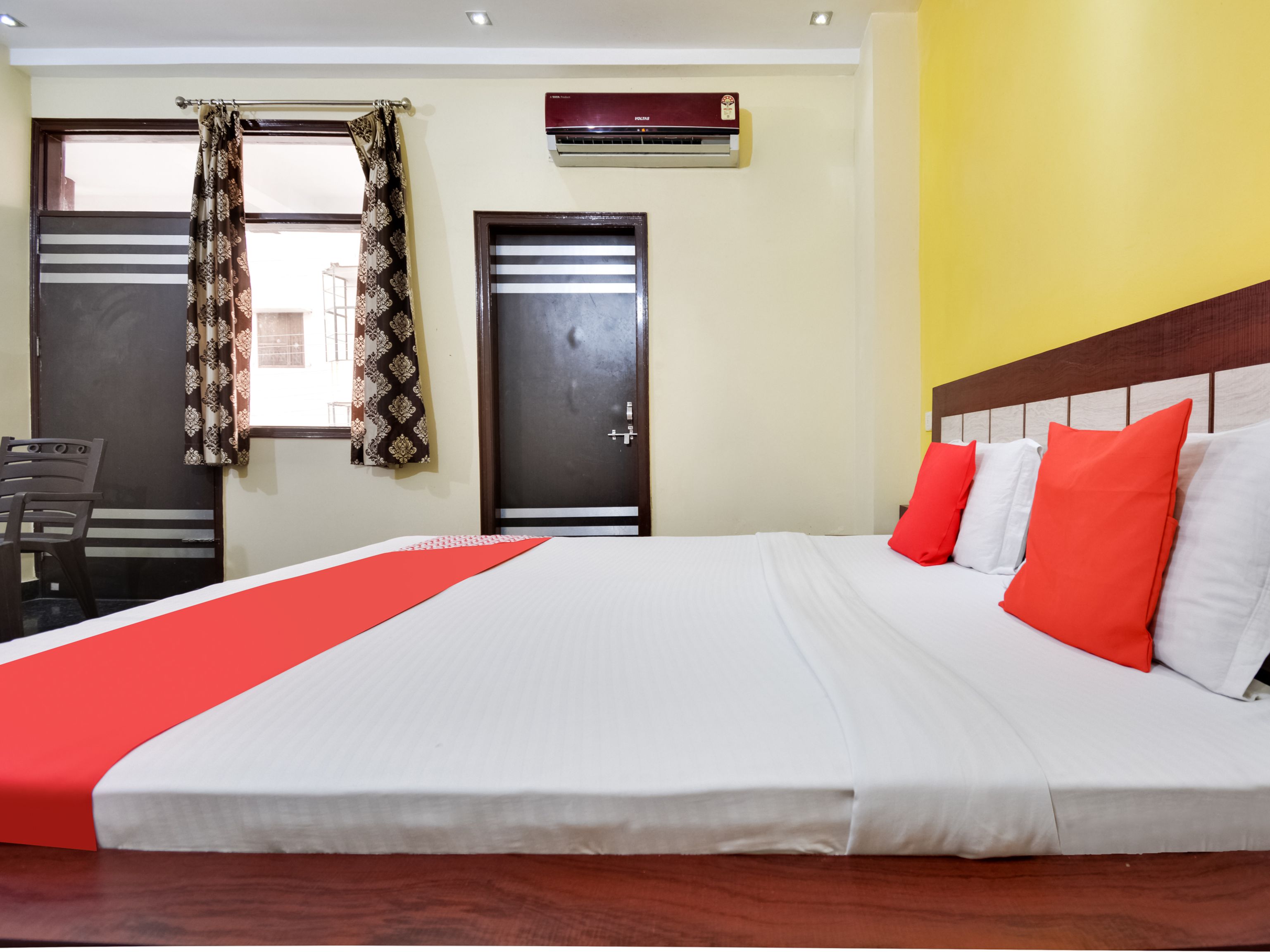 Hotel O Santosh Seva Sadan - Tap to explore photos