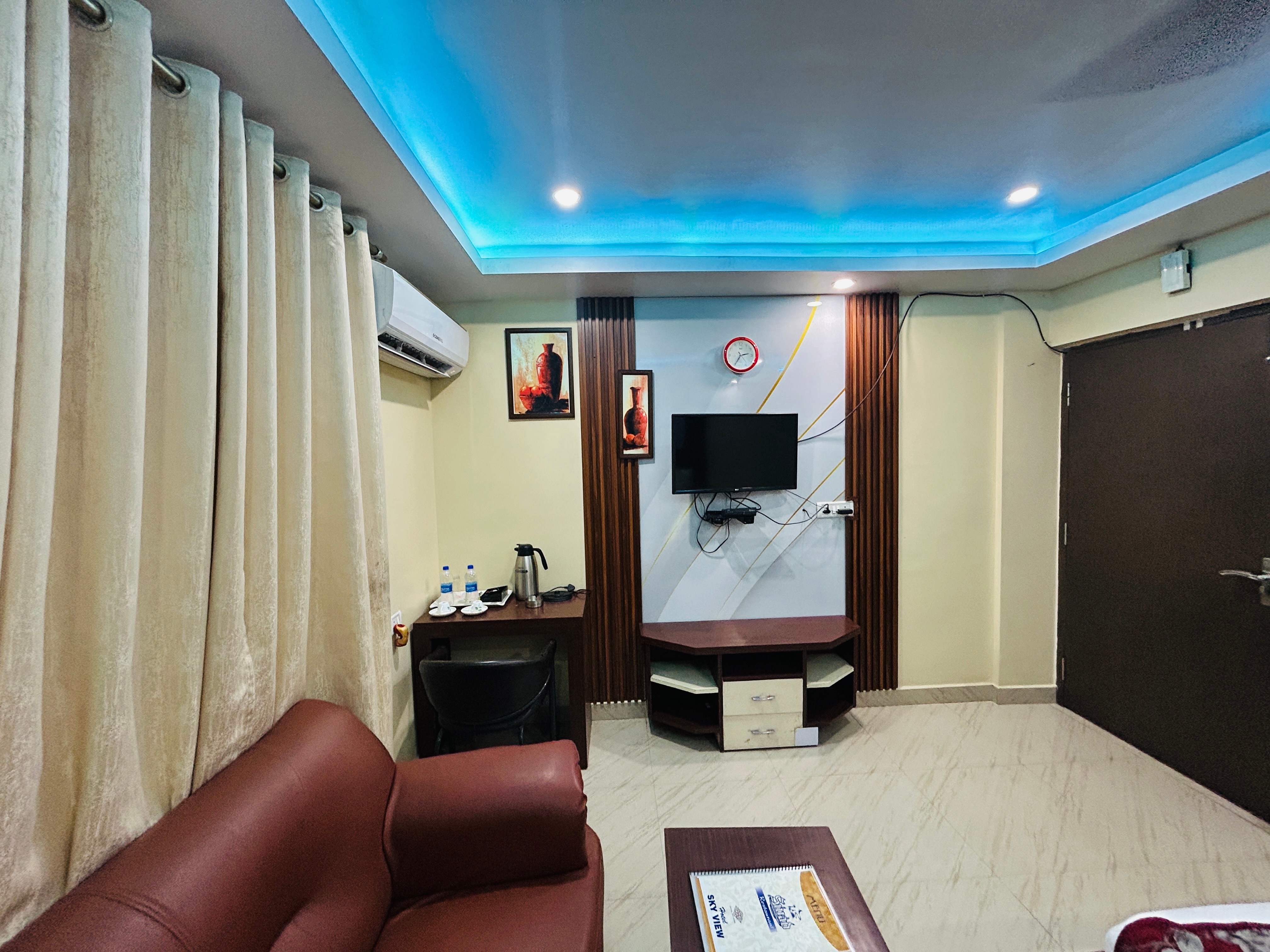 HOTEL SKY VIEW - Tap to explore photos