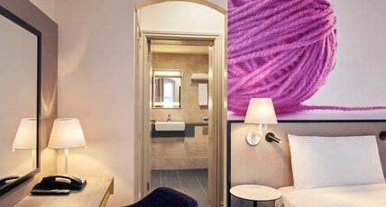 Exeter Rougemont hotel by Sunday Room Type - Privilege King Room