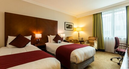 Crowne Plaza BIRMINGHAM NEC Room Type - 2 Single Standard