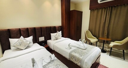 Hotel Pragati Palace Room Type - Twin Bed Deluxe Room