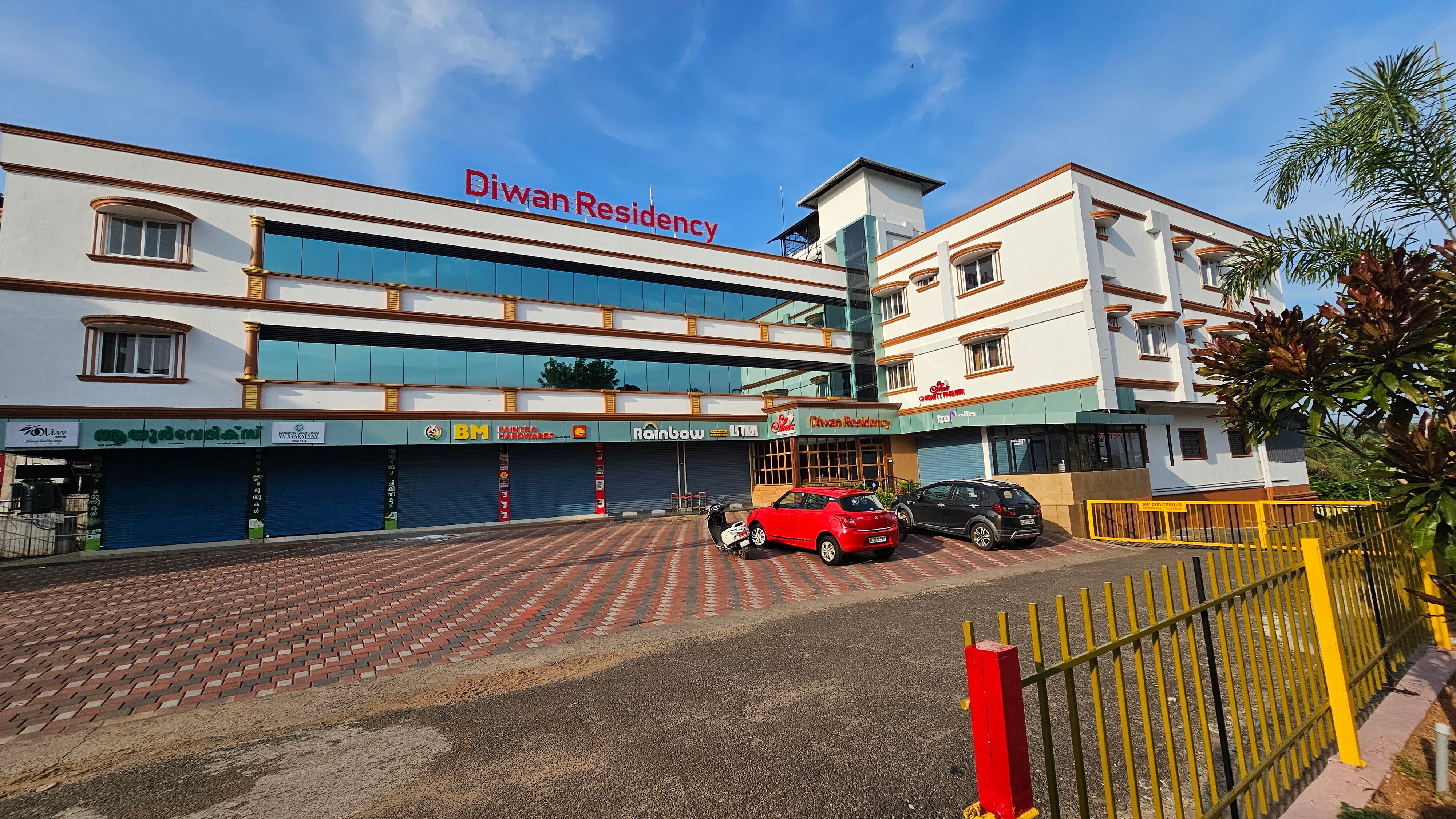 DIWAN RESIDENCY - Tap to explore photos