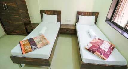 Hotel Green Room Type - Common Room with Air Conditioning