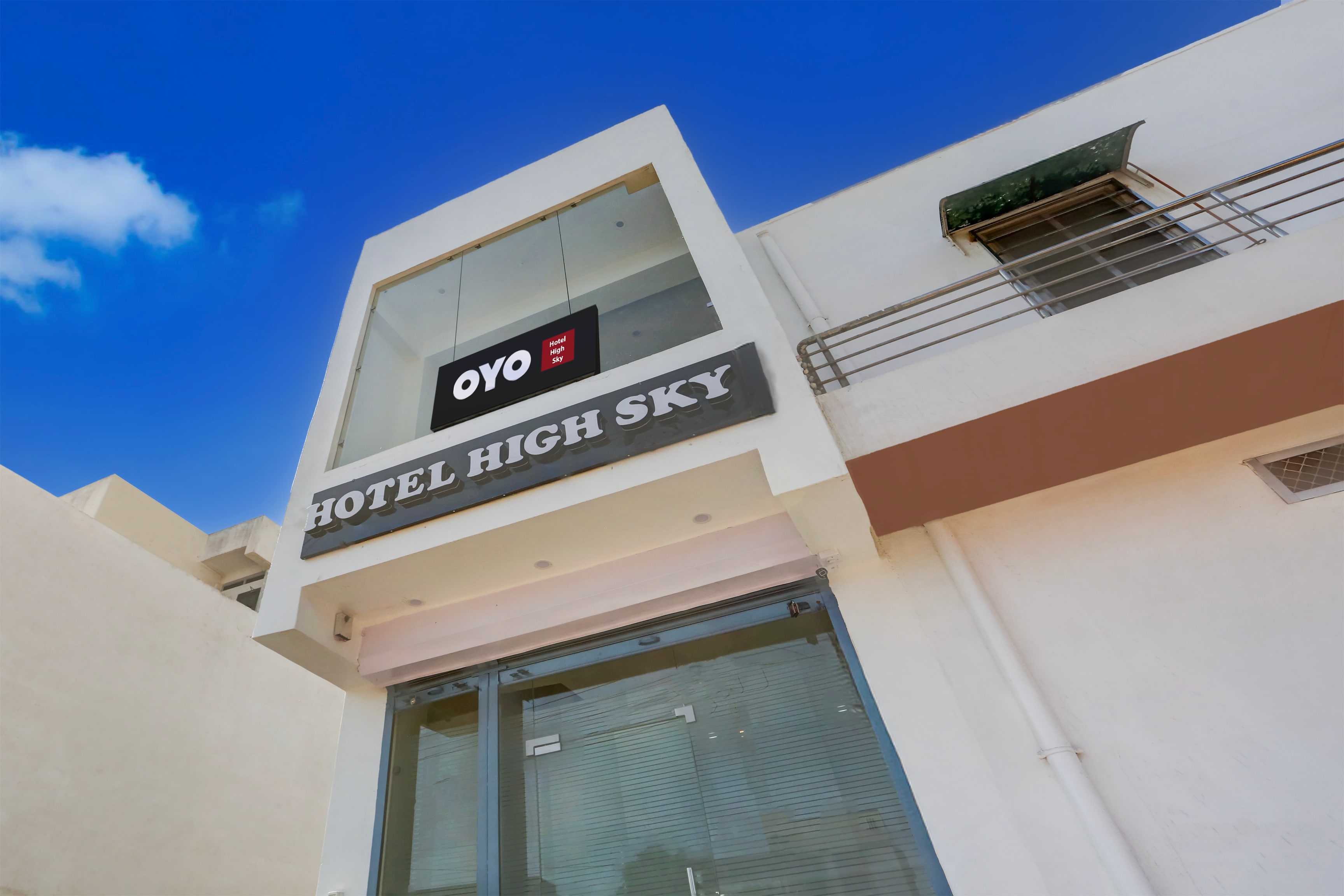 Hotel O High Sky - Tap to explore photos