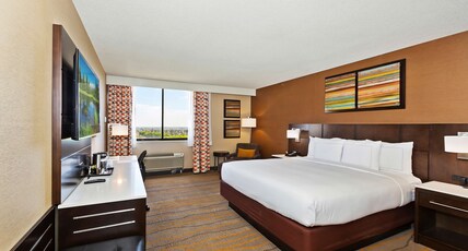 Doubletree by Hilton Whittier Los Angeles Room Type - 1 KING MOB HEAR ACC RI-SHW