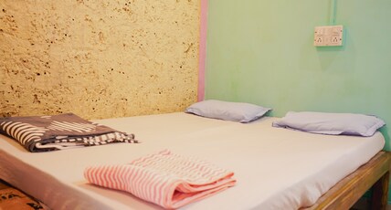 Myna Beach stay Room Type - Budget Double Room