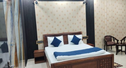 Hotel Tejasva Room Type - Deluxe Room