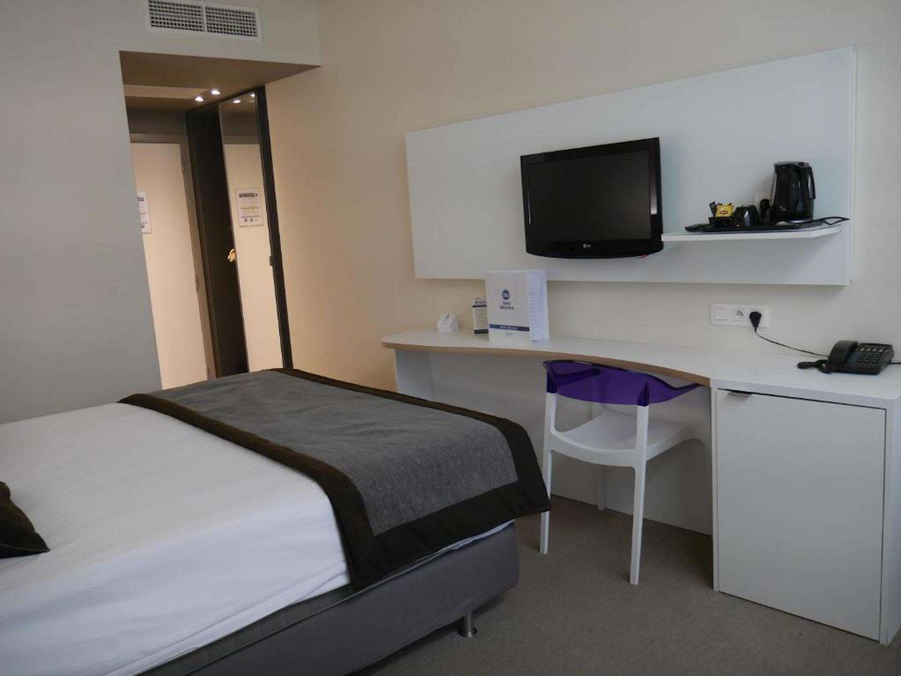 Best Western City Centre - Tap to explore photos