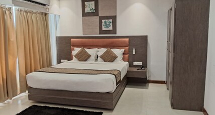GK PALACE  PURE VEG HOTEL Room Type - Executive room