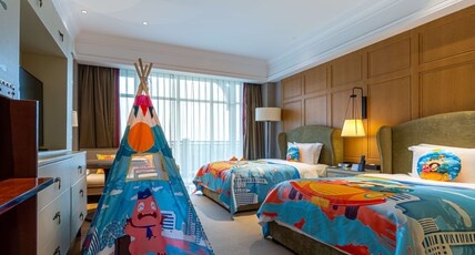 Hilton Wenan Room Type - TWIN KIKI DINO FAMILY ROOM