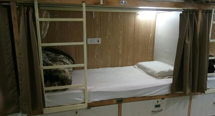 Hotel Orange Classic Room Type - 8-Bed Mixed Dormitory Room
