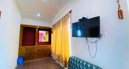 Mentokling Guest House Room Type - Deluxe King