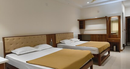 Mahamaya Residency Room Type - EXECUTIVE FAMILY AC ROOM