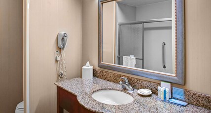 Hampton Inn by Hilton COLDWATER Room Type - 2 QUEEN BEDS NONSMOKING