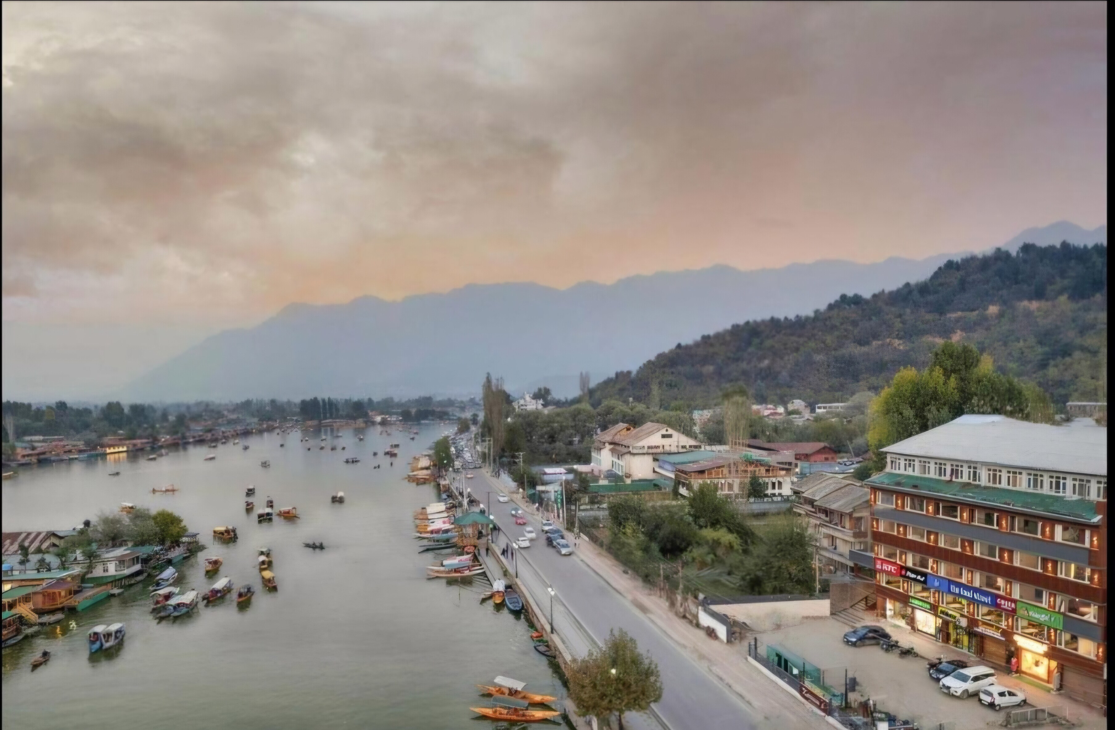 Hotel Senorita - Tap to explore photos