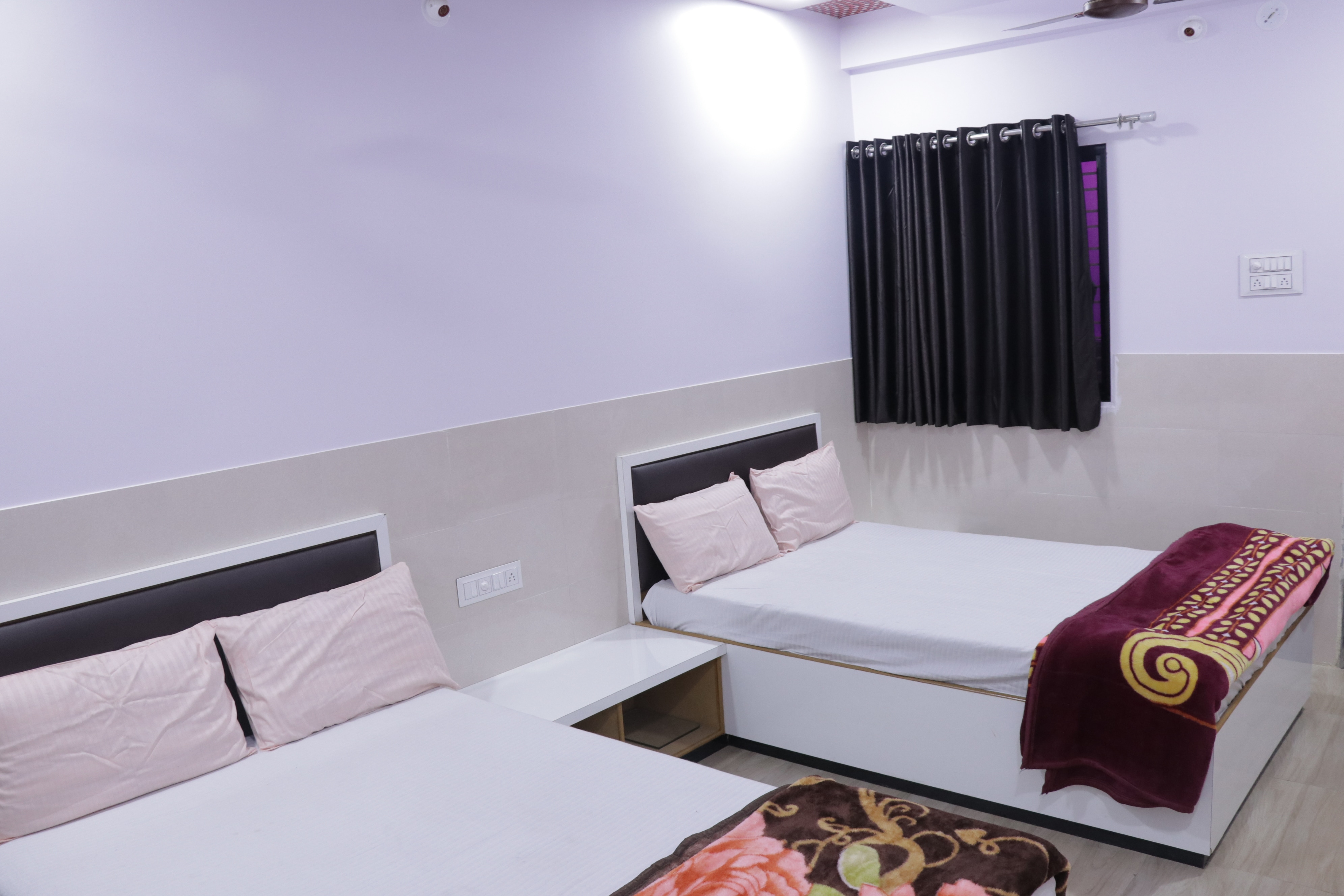 Hotel Tanishq - Tap to explore photos