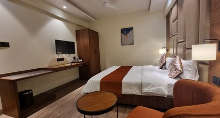 Hotel El Magnifico Room Type - Executive ( Locals and Unmarried Couples Not Allowed)