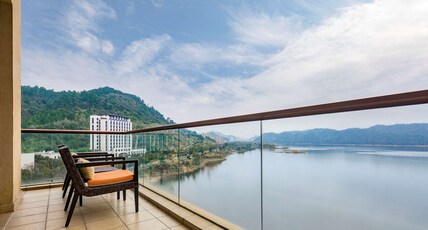 Hilton Hangzhou Qiandao Lake Resort Room Type - TWIN LAKE VIEW ROOM