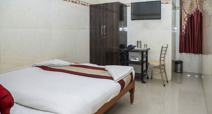 Universal Inn Room Type - Deluxe Non Ac Room