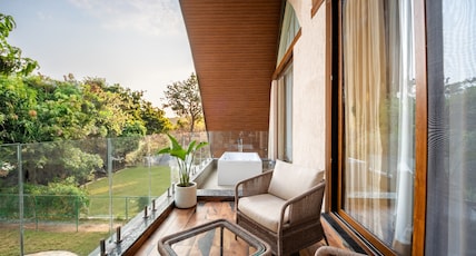 ARK Lake Resort Room Type - Nest Lake Suite Room with Jacuzzi and Balcony ARK Lake Resort Room Type - Nest Lake Suite Room with Jacuzzi and Balcony