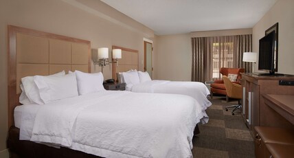 Hampton Inn & Suites Scottsdale Room Type - 2 QNS ACCESSIBLE W TUB NS