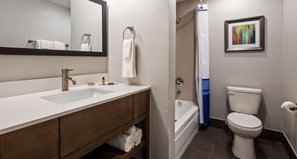 Best Western Plus Downtown North Room Type - 2 Queen Beds, Non-Smoking, Pillow Top Mattress, 40 Inch Led Television, Microwave And Refrigerator, Best Western Plus Downtown North Room Type - 2 Queen Beds, Non-Smoking, Pillow Top Mattress, 40 Inch Led Television, Microwave And Refrigerator,
