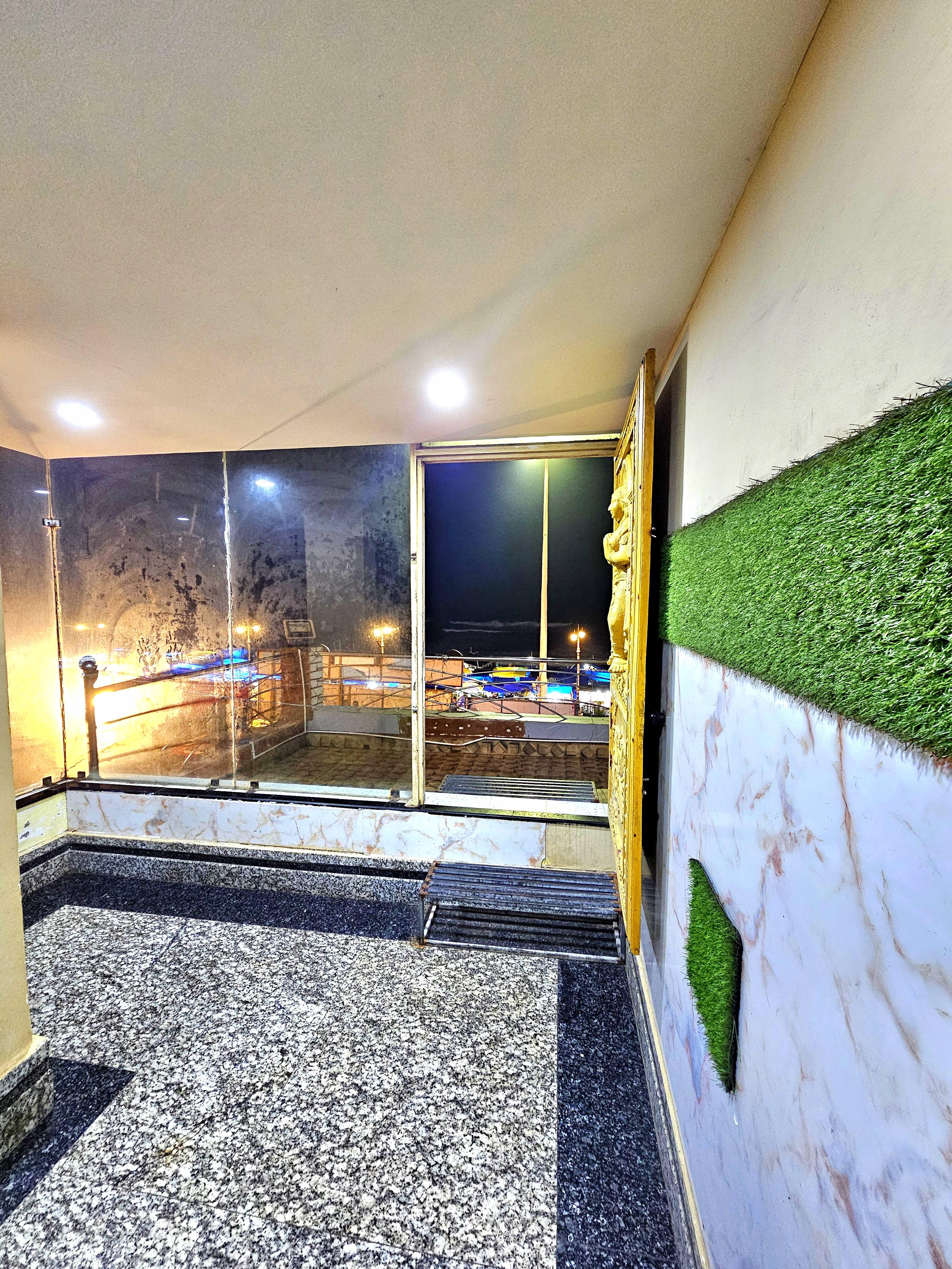 ARNAPURNA PALACE - Tap to explore photos