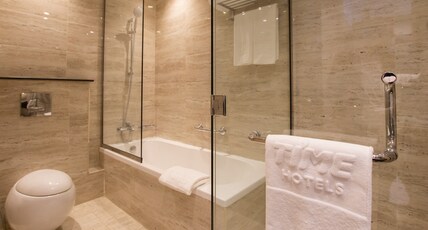 Asma Hotel Room Type - Deluxe King Room