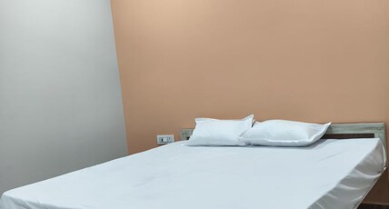 The highway memories resort and suites Room Type - Bedroom 8