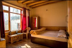 Achina Homestay | Rooms & Caretaker